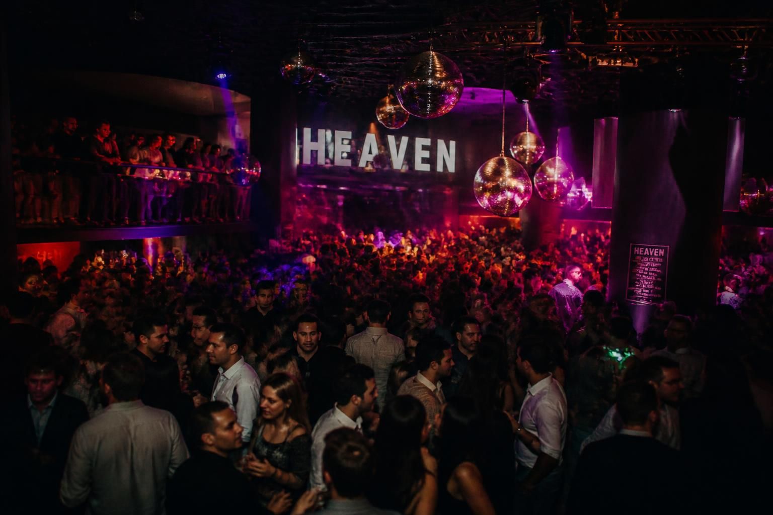 découvrez heaven à londres, l'une des meilleures discothèques du royaume-uni. suivez notre guide pour profiter pleinement de votre soirée avec astuces, événements et conseils pratiques.