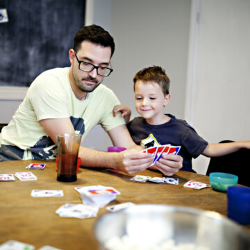 jeu de carte en famille